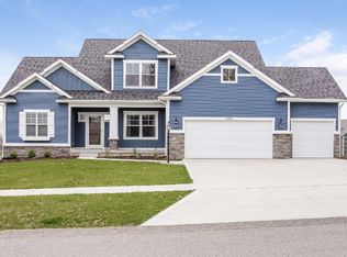 1527 Cape Rachelle Dr, Byron Center, MI