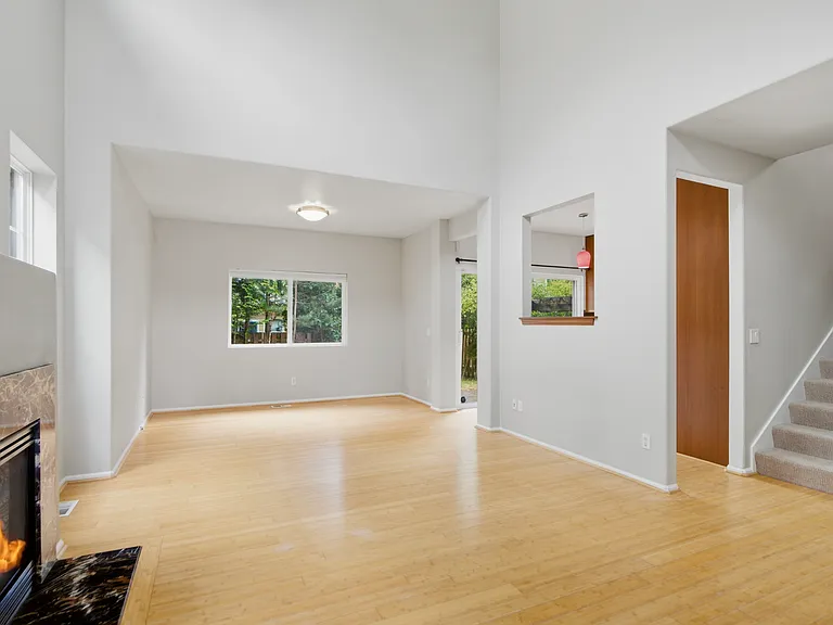 25023 SE 43rd Way — Photo 7