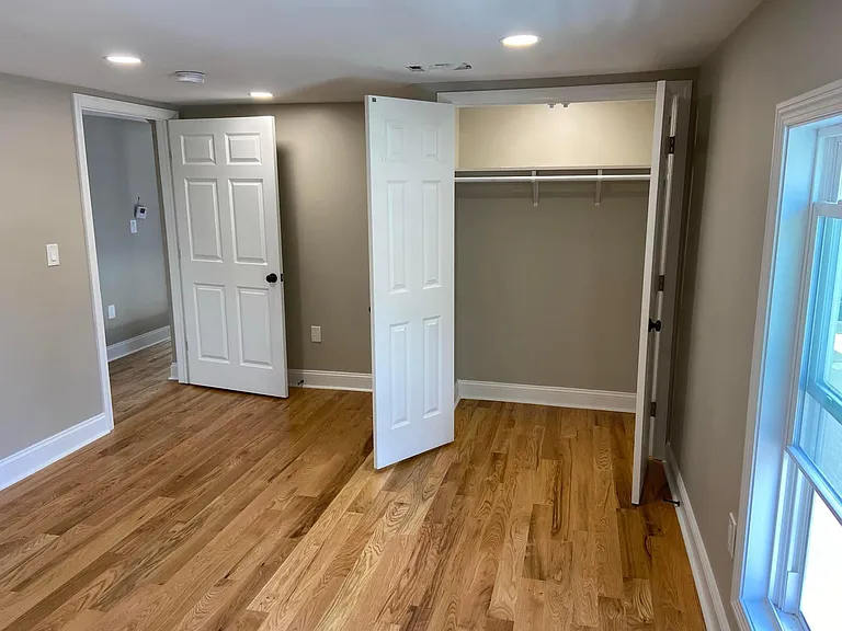 28 Maple Ave — Photo 8