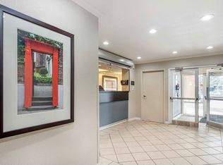 Chicago - Westmont - Oak Brook, Westmont, IL 60559