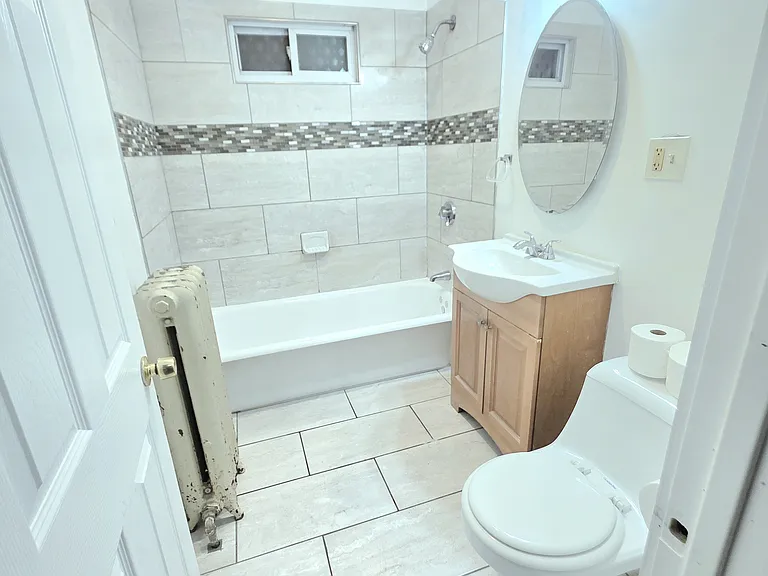 160 Wilmington Ave #2 — Photo 6