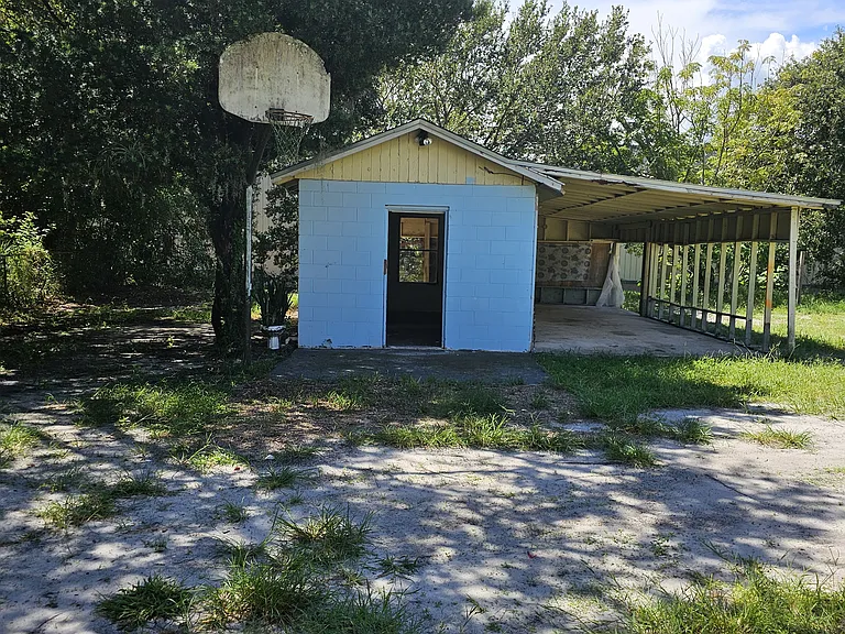 2614 Orange Ave — Photo 2
