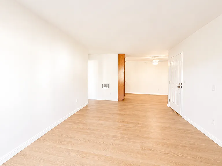 1660 S El Camino Real S #101 — Photo 7