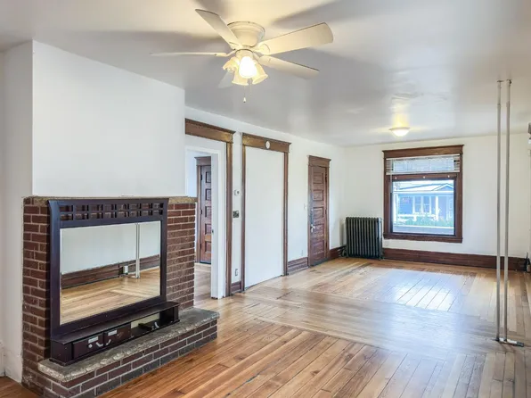 123 College Pl, Ypsilanti, MI