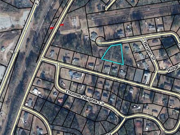 5th image of 305 Creek Dr