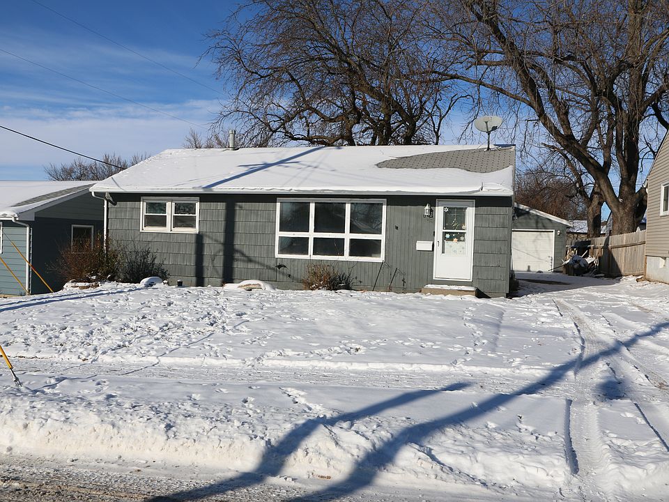 1st image of 3008 E 15th St