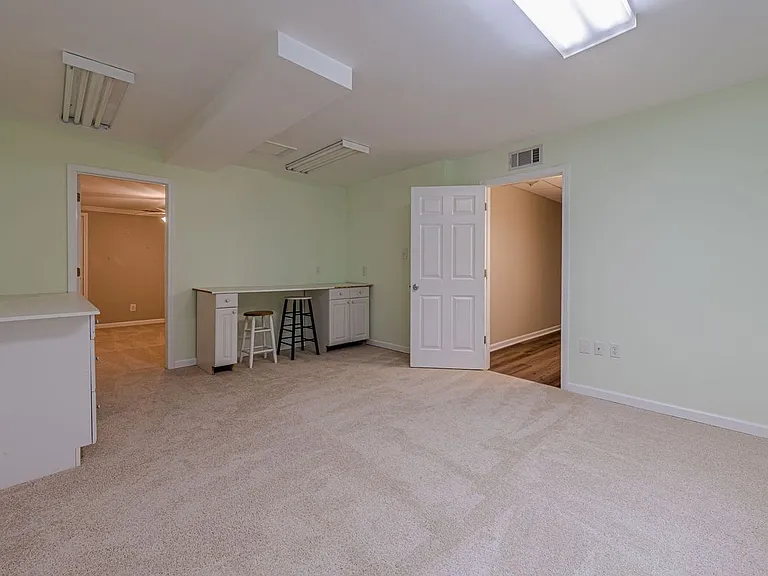 461 Braidwood Walk NW — Photo 31