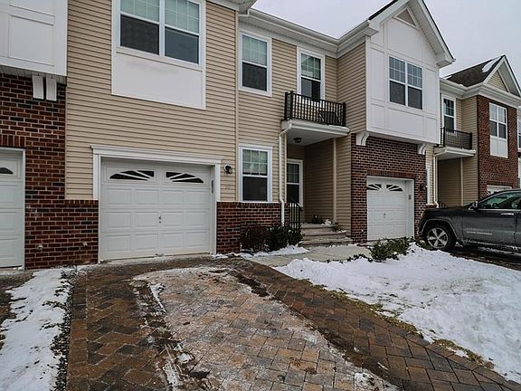 2nd image of 30 Clifford Cir