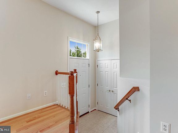 5th image of 2455 Fox Stream Ln