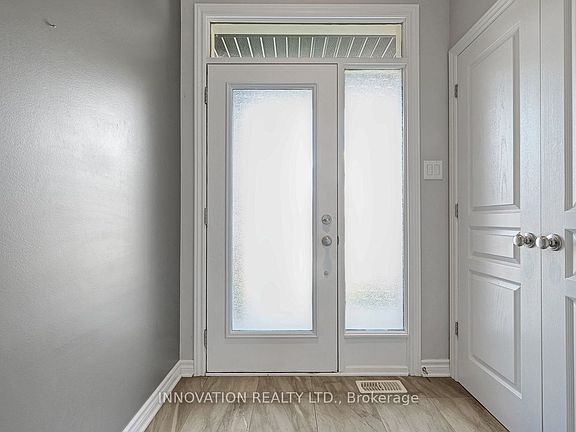 3rd image of 164 Larimar Cir