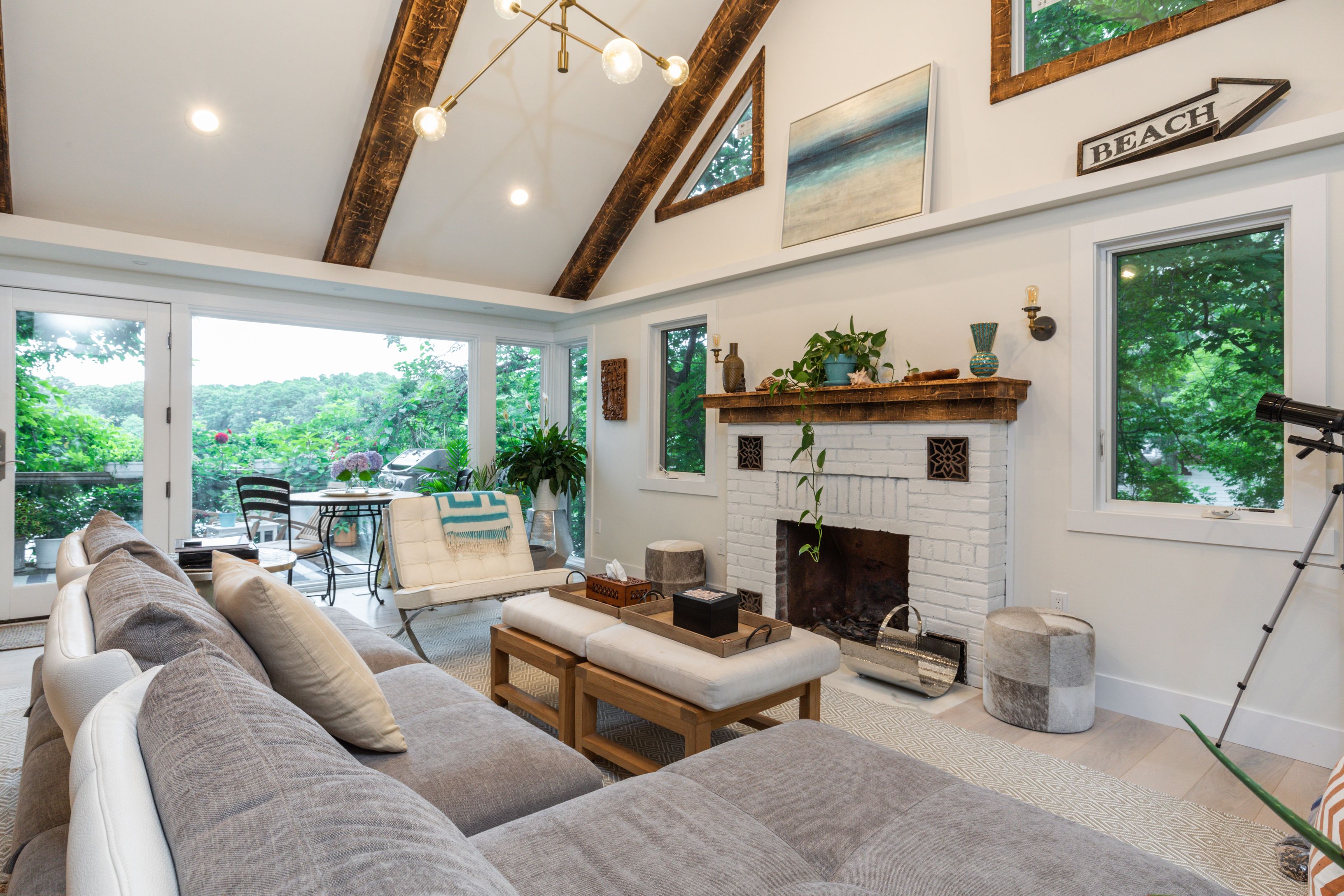 57 Big Fresh Pond Rd, Southampton, NY 11968 Out East