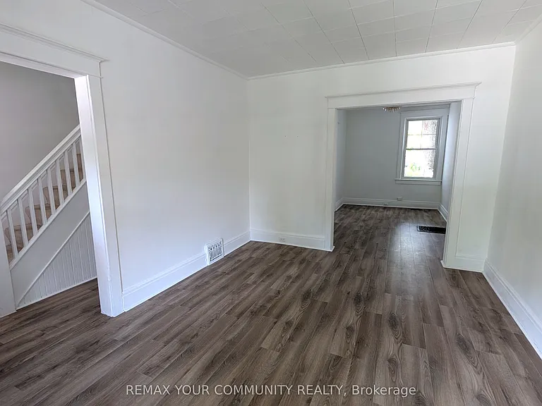 186 Roslin Ave #M4N-1Z6 — Photo 4