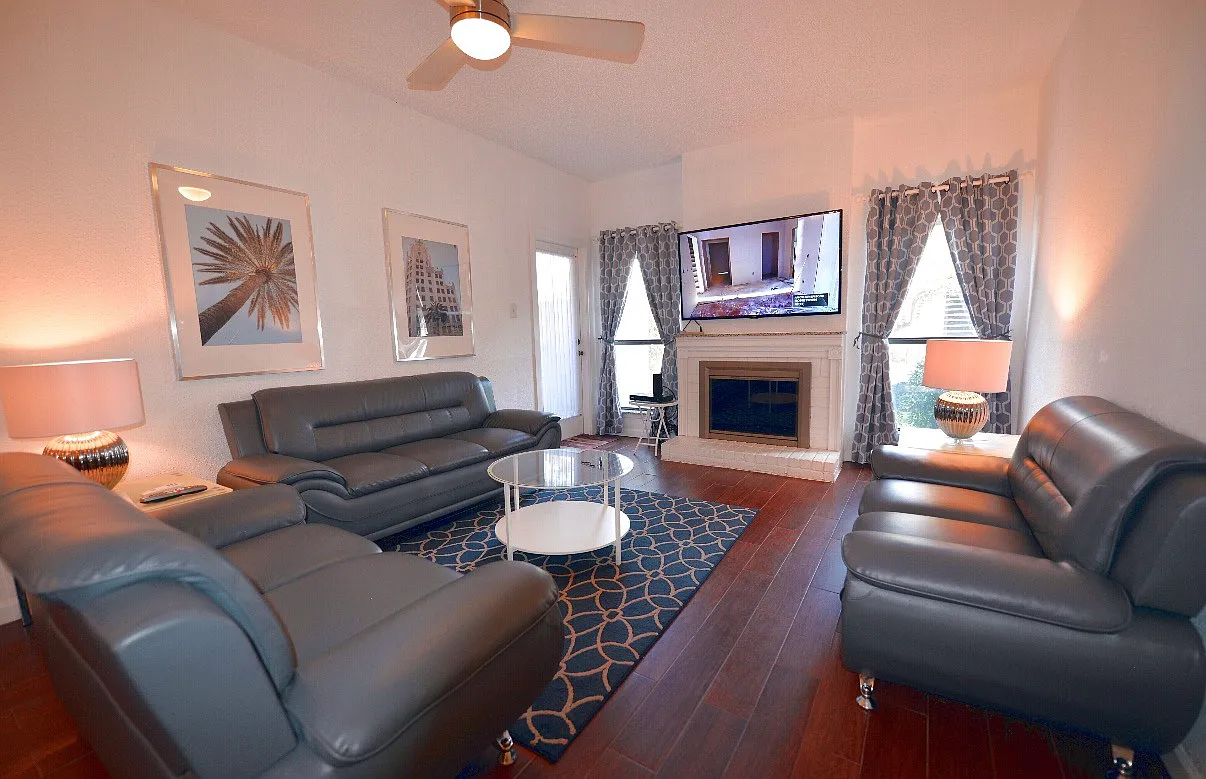 2 bed, 1260 sqft, $2,950 — Photo 1