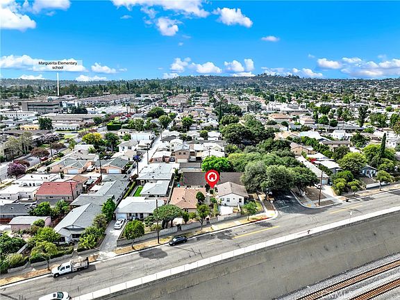 3rd image of 1006 S Campbell Ave