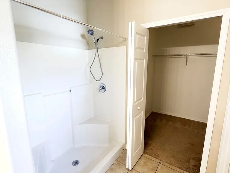 72 Bickford Dr — Photo 13