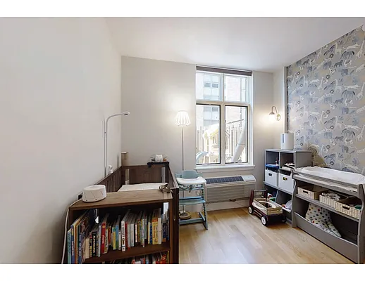 Rented by Modern Spaces | media 16