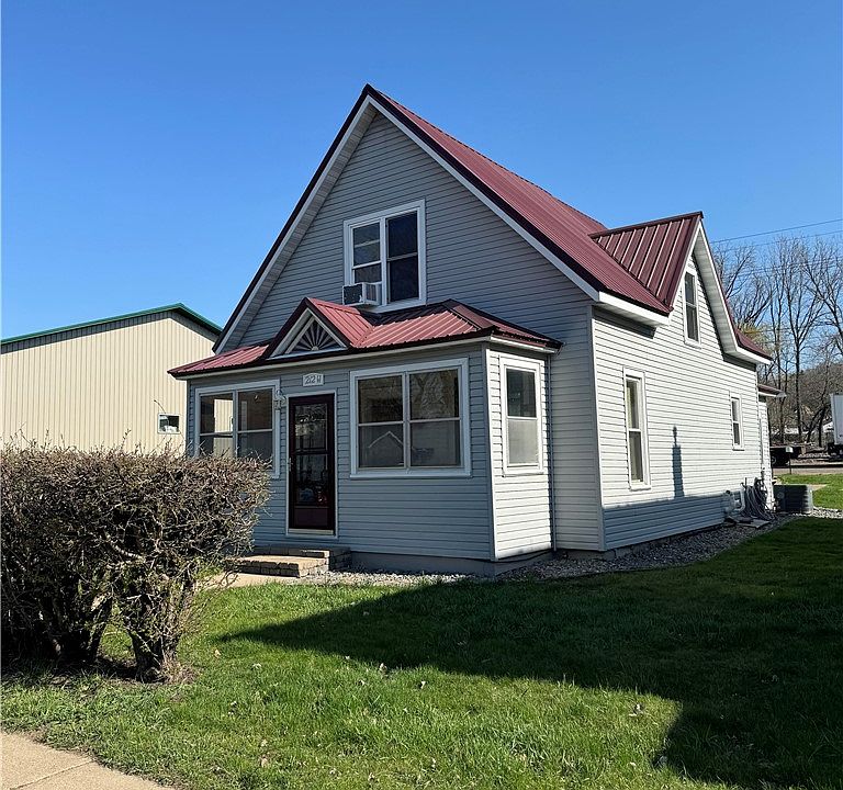 1st image of W212 Menomonie Street