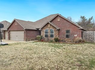 4564 W Tupelo Way, Fayetteville, AR 72704