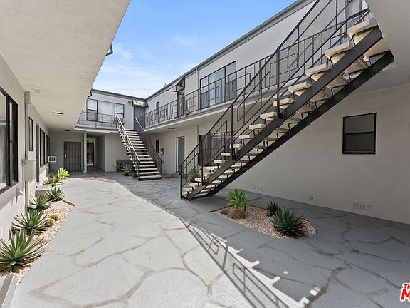 4th image of 5810 San Vicente Blvd