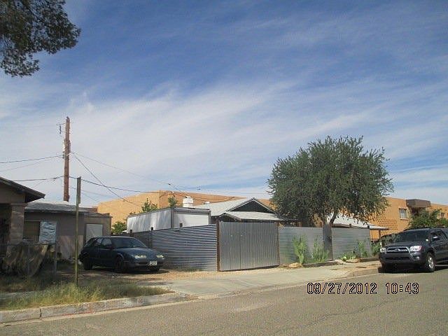 2nd image of 1311 N Tyndall Ave