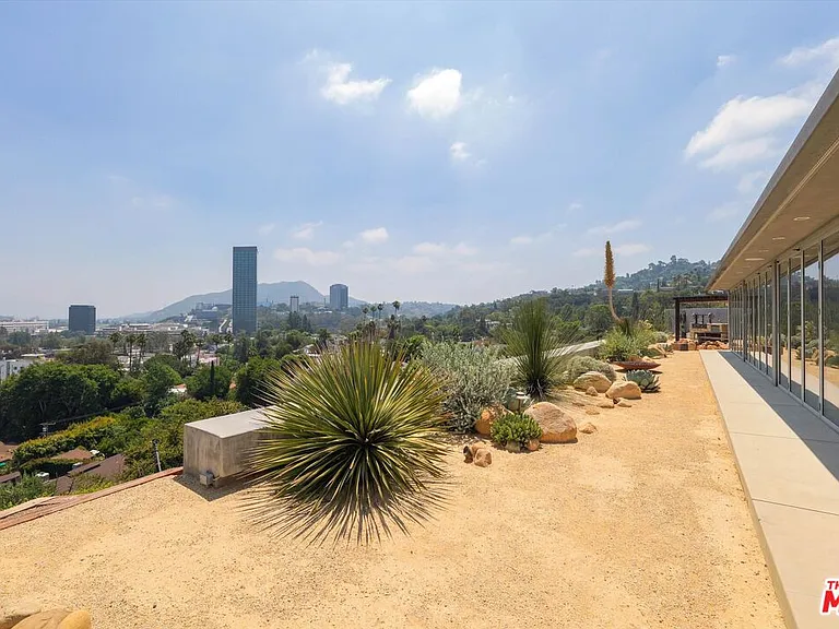 11001 Wrightwood Pl — Photo 40