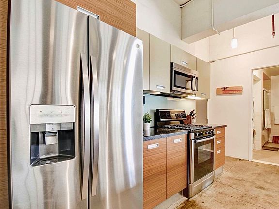 5th image of 746 S Los Angeles St APT 908