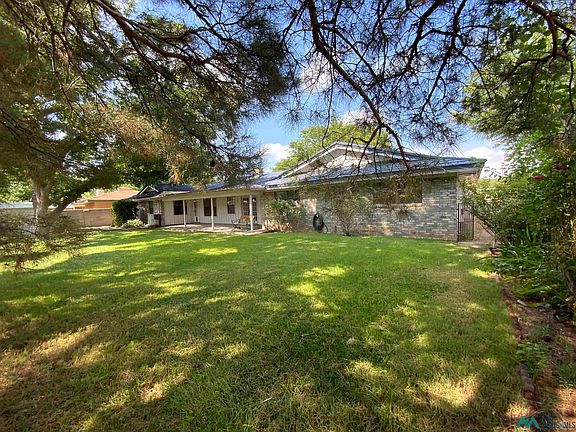 3rd image of 3007 Edgewood Dr
