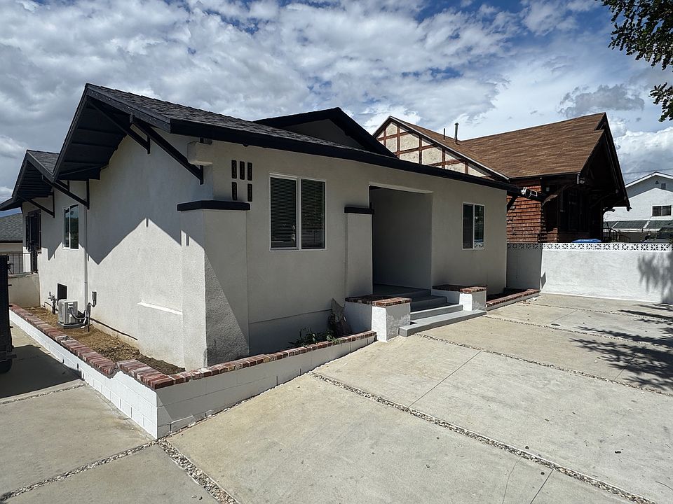 1st image of 243 N Park View St #243