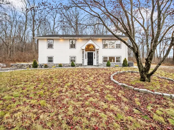 15 Cobblestone Lane, Cortlandt Manor, NY 10567