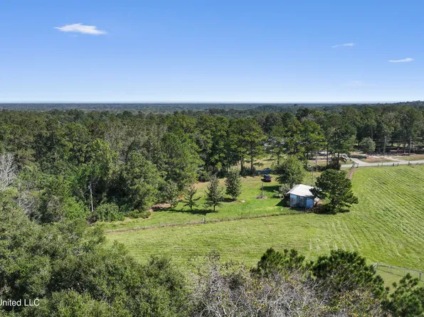 21111 Old River Rd, Vancleave, MS 39565