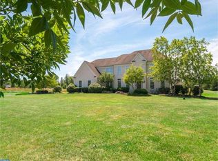 1987 Knight Rd, Green Lane, PA 18054