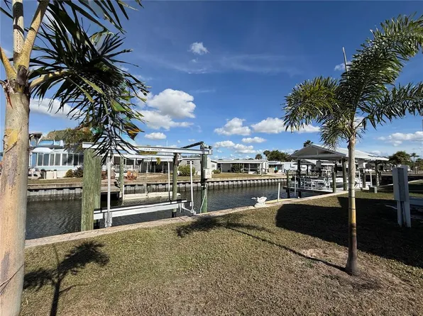 134 W Saint Annes Cir, Apollo Beach, FL 33572