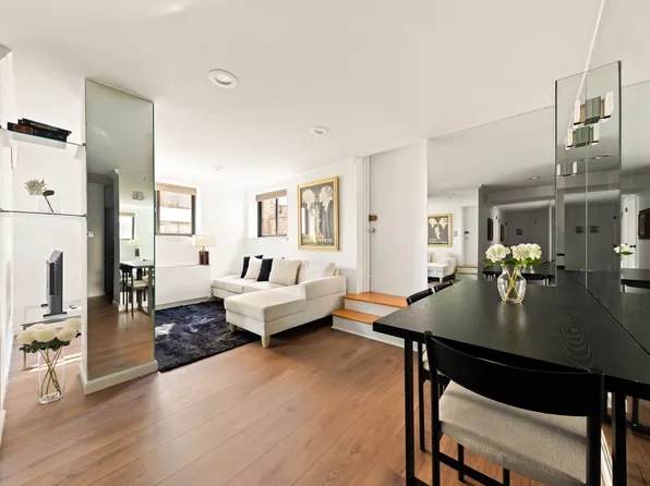 150 West 51st Street image 1 of 5