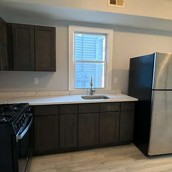 745 S 18th St #2R — Photo 1