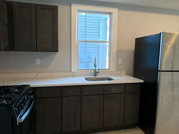 745 S 18th St #2R, Newark, NJ 07103