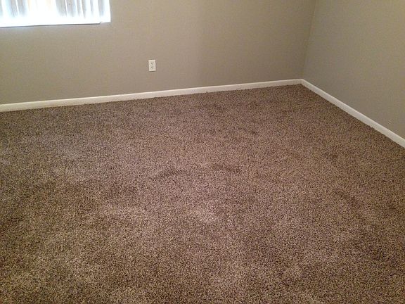 4th image of 2304 Hartsfield Ct #A