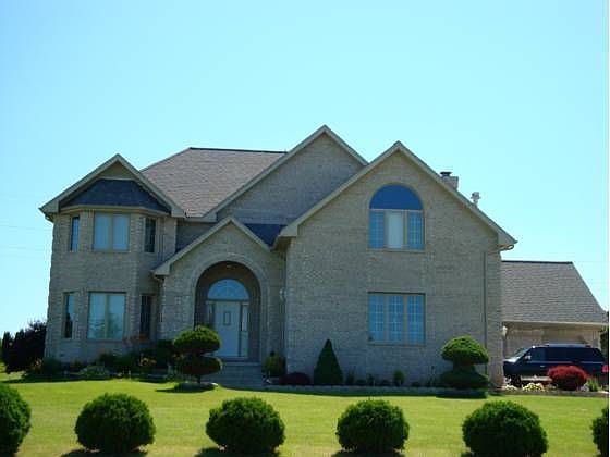 1st image of 2404 W Glenmoor Ln