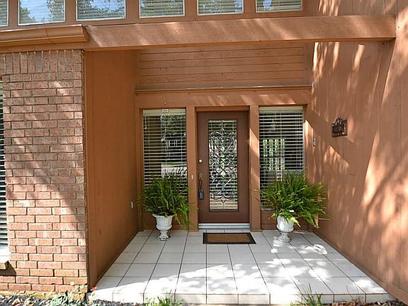 Inviting Front Entry with Leaded Glass Door