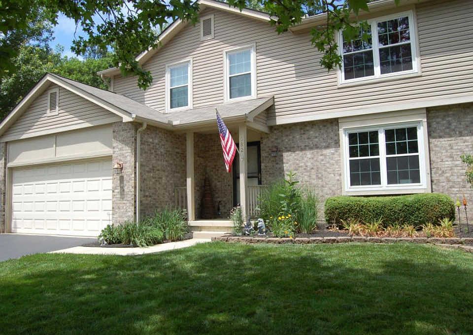 1st image of 582 Elm Ct