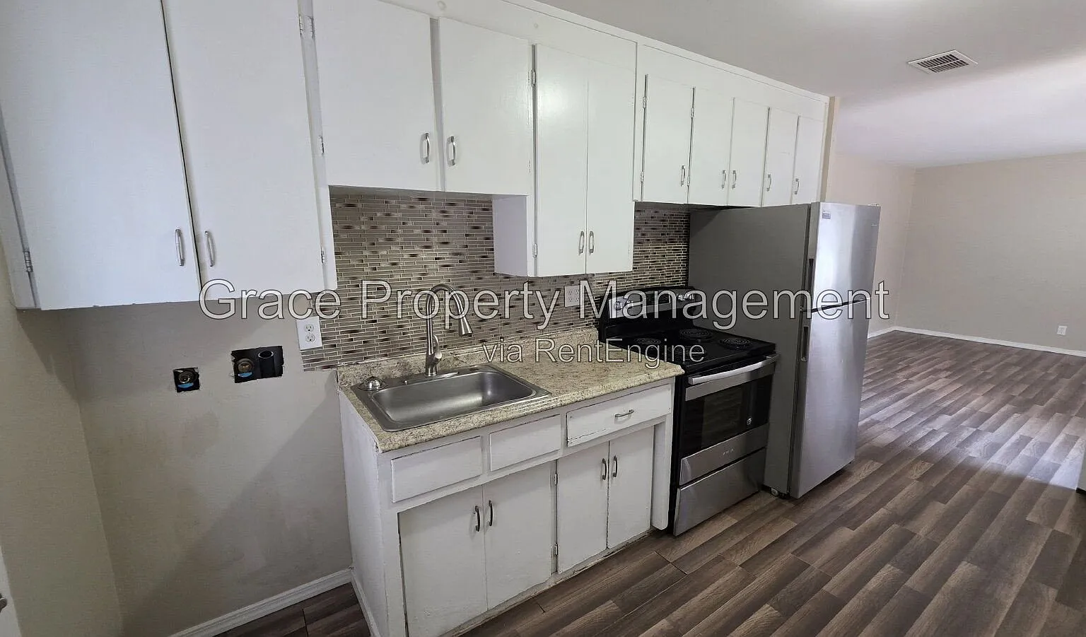 3 bed, 1.0 bath, 720 sqft, $1,895 — Photo 4