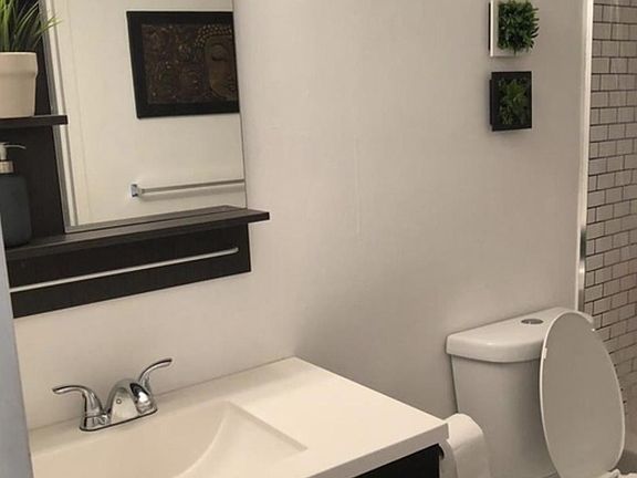 4th image of 700 Biltmore Way APT 908