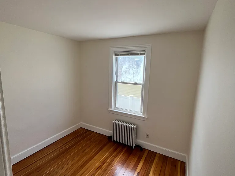 138 Sandringham Ave #1 — Photo 6