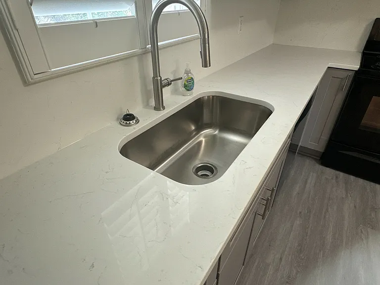 1540 Mercer Way — Photo 3