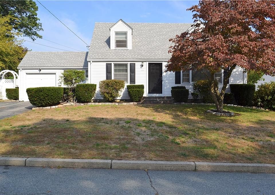 1st image of 366 Garden City Dr