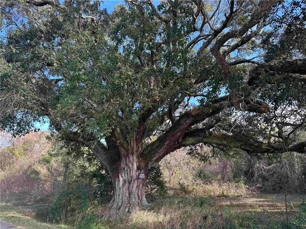 26702 County Road 54 W, Daphne, AL 36526