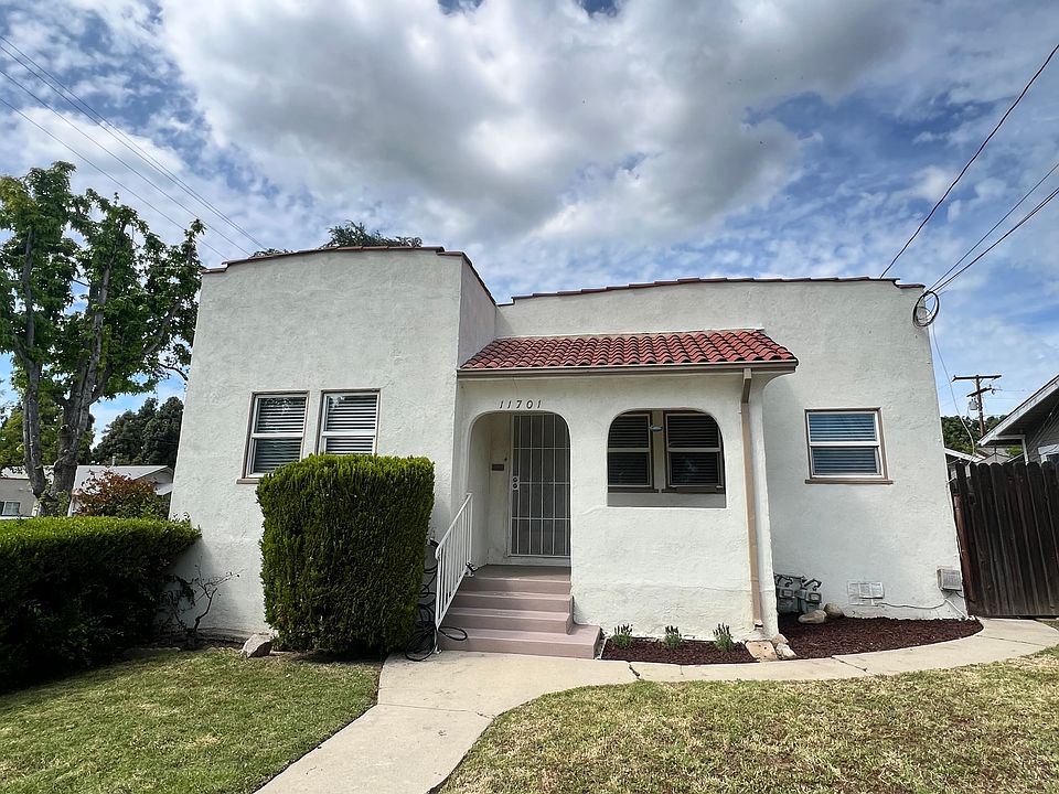 1st image of 11701 Hillview Ct #A