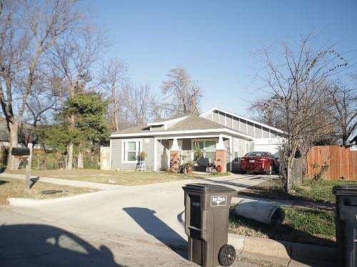 2nd image of 1415 E Jefferson Ave