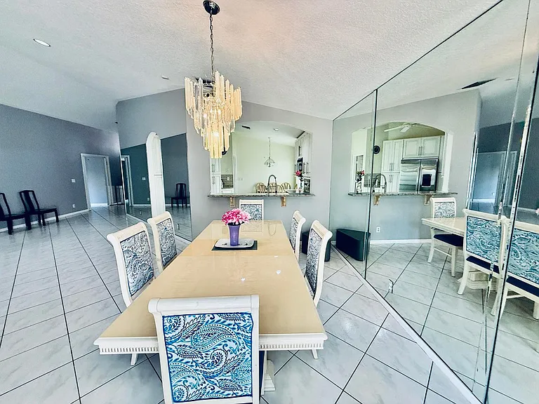 10921 Royal Caribbean Cir #10921 — Photo 15