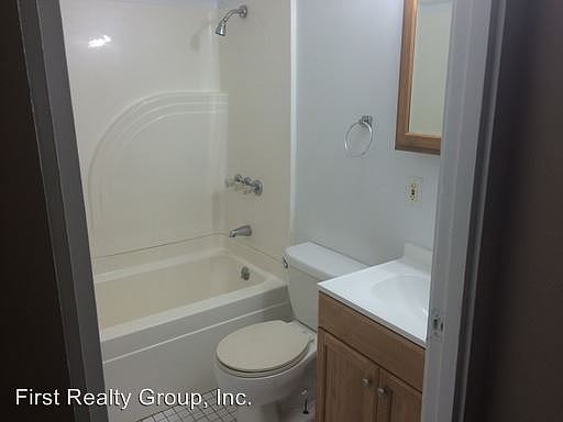 4th image of 6128 Carmin Ave