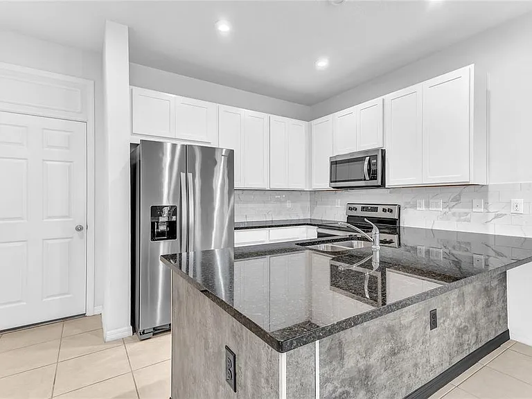 2274 S Centerra Loop — Photo 10